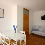 Helles Nur 350 Meter Zum Mit Privatem Balkon Und Meerblick شقة *