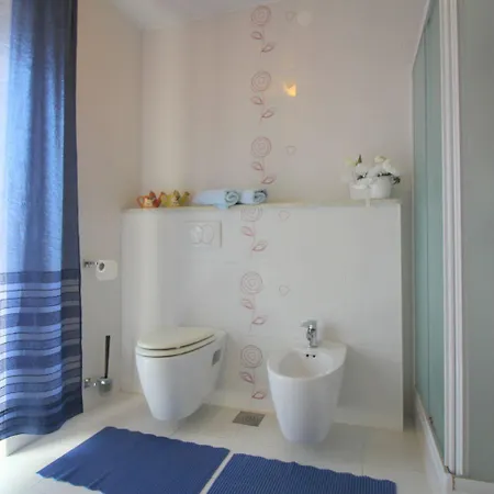 Apartman Helles Nur 350 Meter Zum Mit Privatem Balkon Und Meerblick