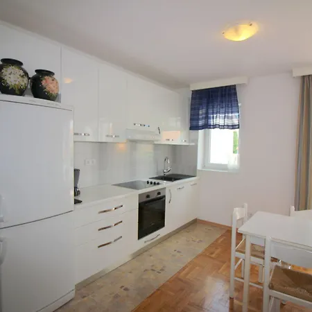 Helles Nur 350 Meter Zum Mit Privatem Balkon Und Meerblick Apartman *