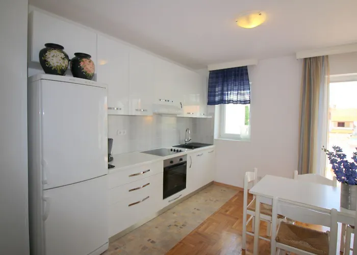 Helles Nur 350 Meter Zum Mit Privatem Balkon Und Meerblick Appartement *